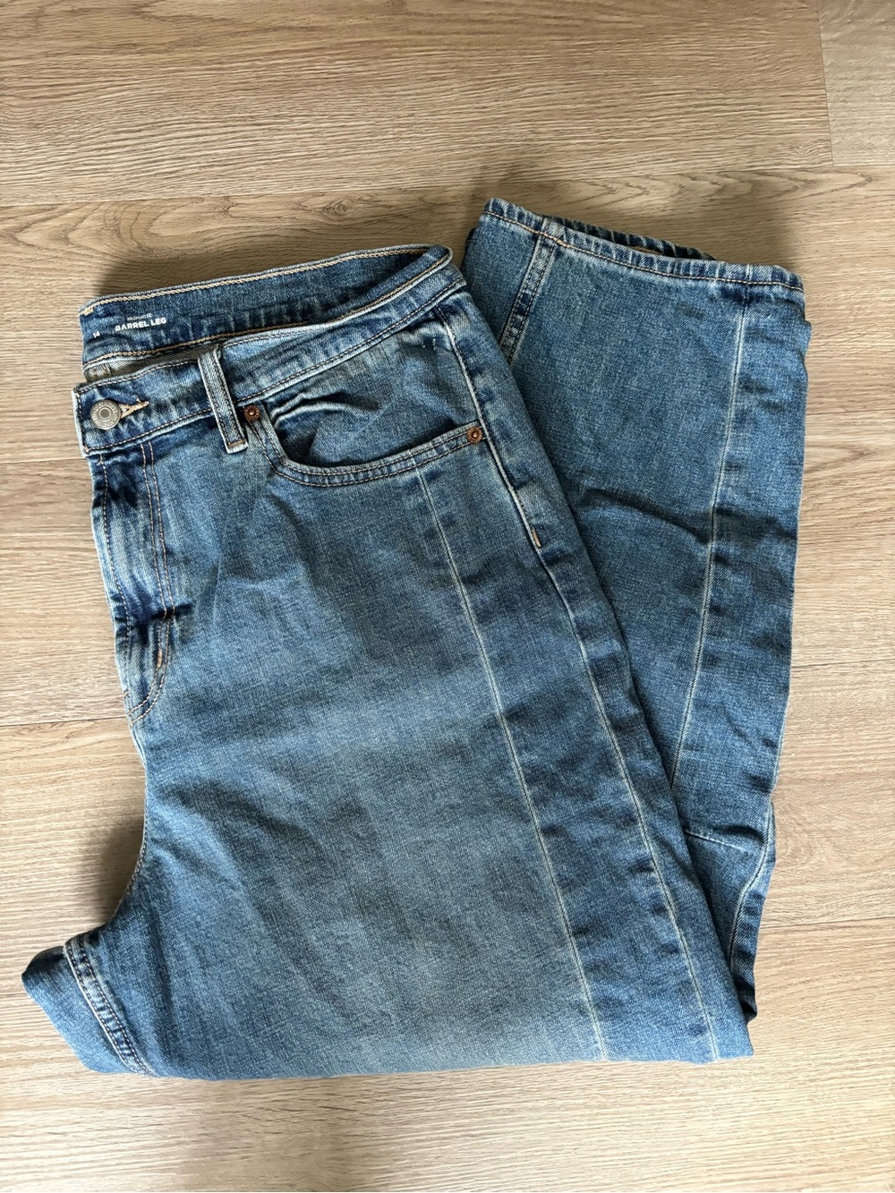 Old Navy Womens Barrel Jeans